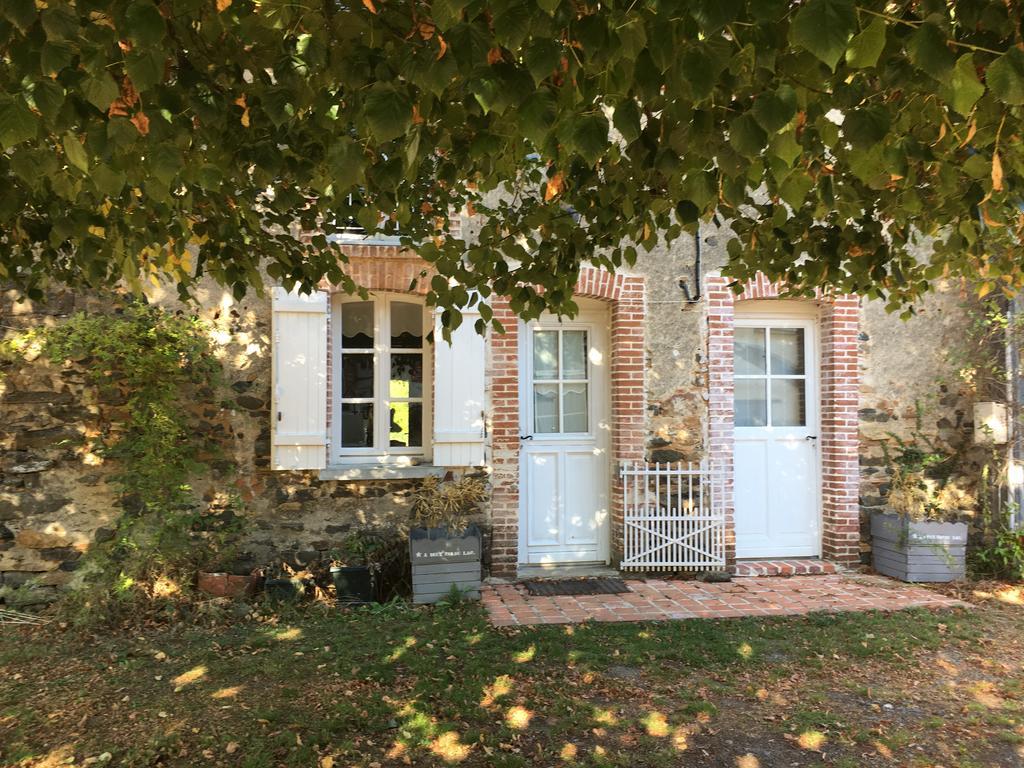 La Maison Du Lac Eguzon-Chantome Exterior photo